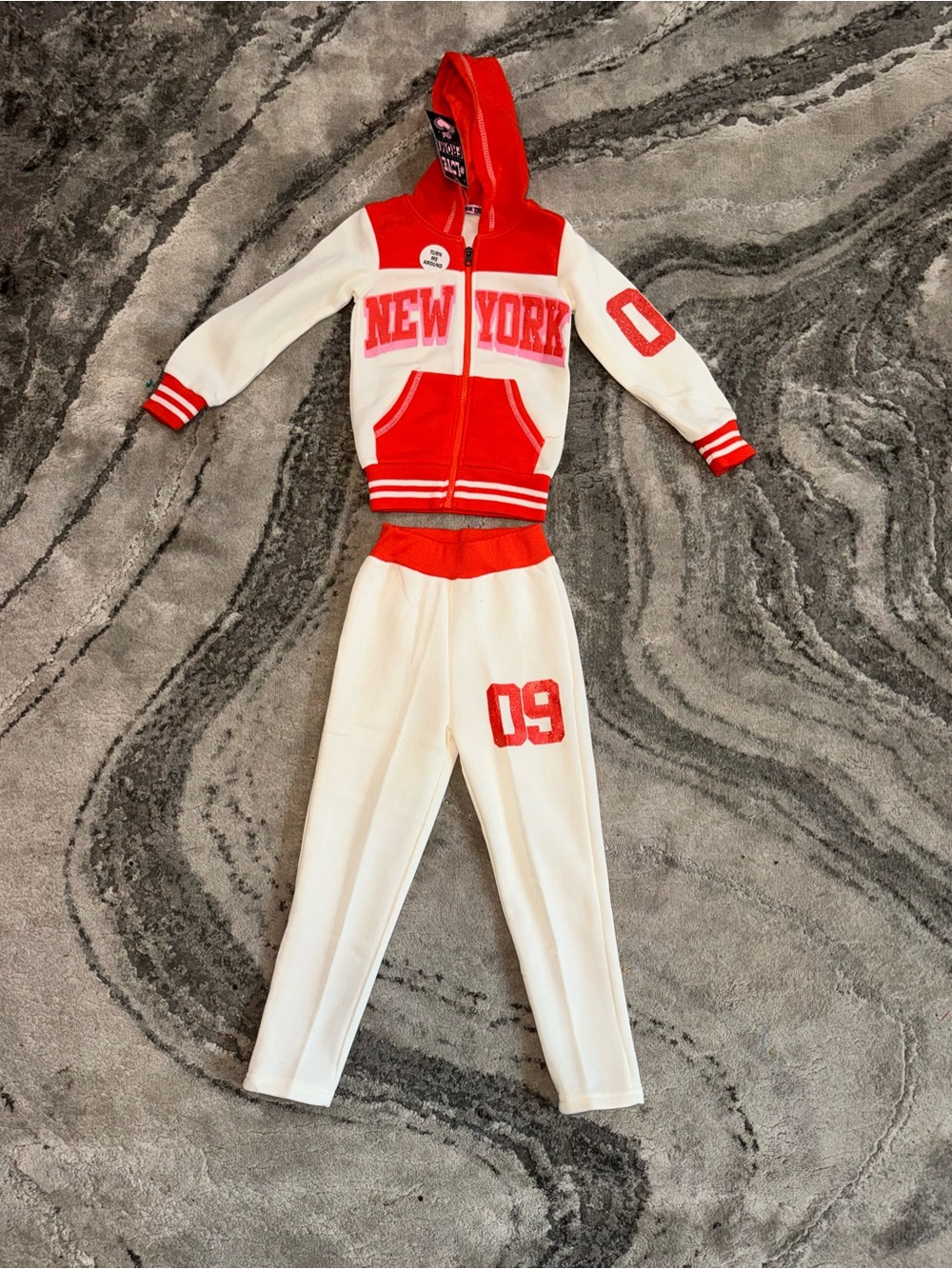 Fashion Nova Kids Red and White 'New York' 2-Piece Hoodie Set